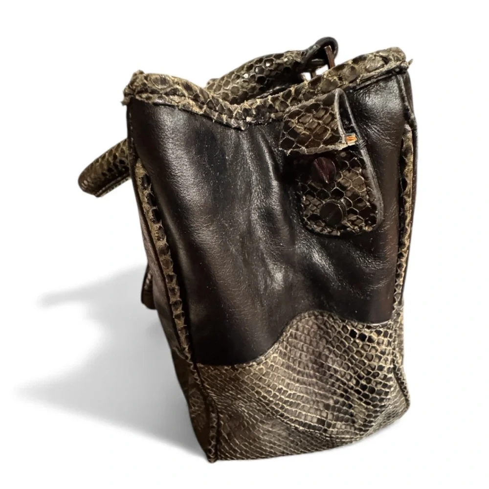 Tory Burch chic leather